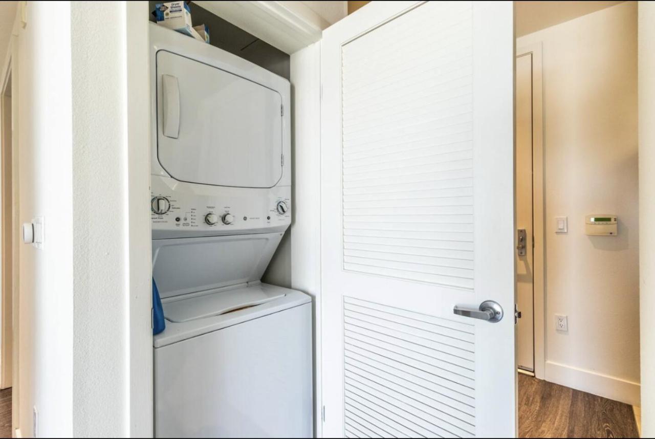 Apartment Modern Lux 2 Bedroom In The Heart Of Santa Monica! *